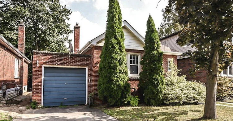 9 Gary Avenue, Hamilton, ON, L8S 1Y2
