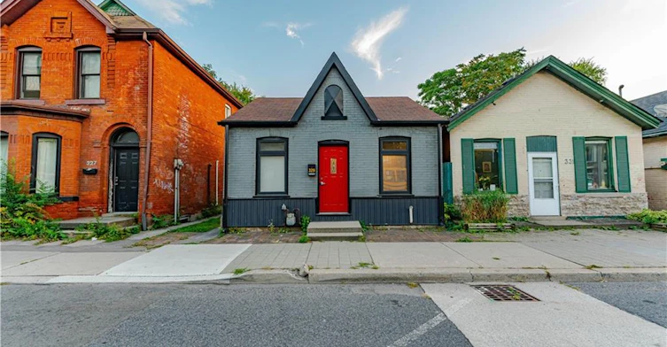 329 Main Street W, Hamilton, ON, L8P 1K1 - 2