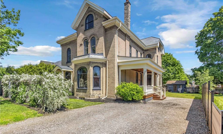 18 Hawarden Avenue