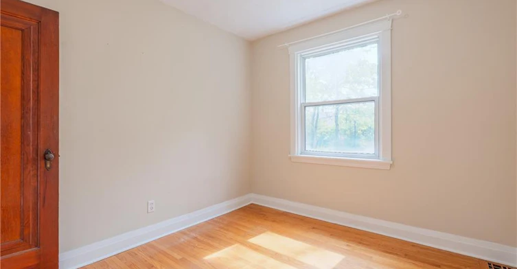 107 Haddon Avenue S, Hamilton, ON, L8S 1X7 - 11