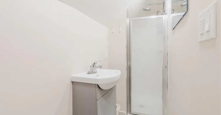 107 Haddon Avenue S, Hamilton, ON, L8S 1X7 - 17
