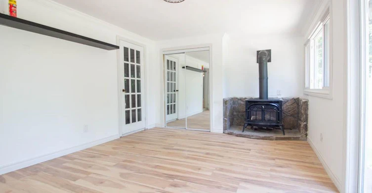30 Eastvale Place, Hamilton, ON, L8H 1P1 - 2