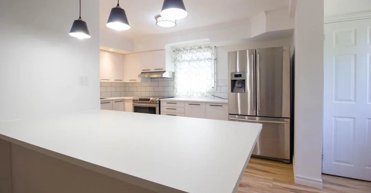 30 Eastvale Place, Hamilton, ON, L8H 1P1 - 7