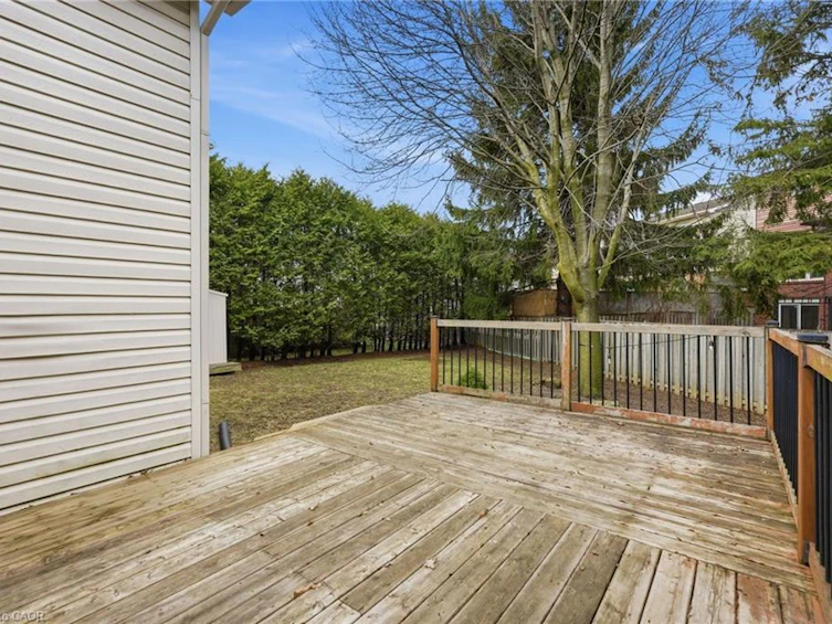 6 Woodcroft Crescent, Hamilton, ON, L8B 0H1 - 33