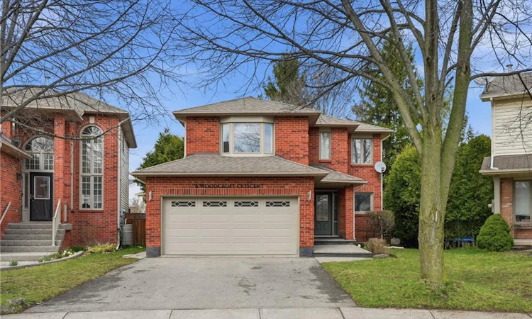 6 Woodcroft Crescent