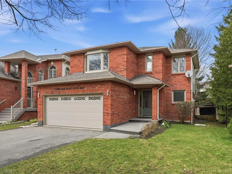 6 Woodcroft Crescent, Hamilton, ON, L8B 0H1 - 2