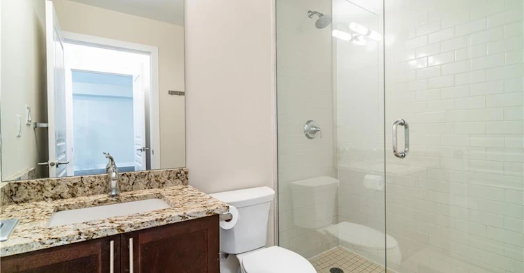 112-128 Garden Drive, Oakville, ON, L6K 0H7 - 21