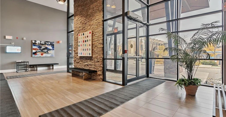 112-128 Garden Drive, Oakville, ON, L6K 0H7 - 2