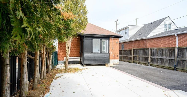 Lower-150 Brucedale Avenue E, Hamilton, ON, L9A 1N6 - 15