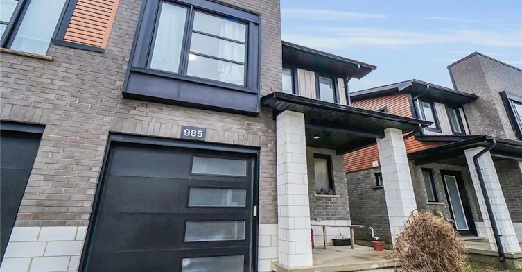 985 West Village Square, London, ON, N6H 5J9 - 2