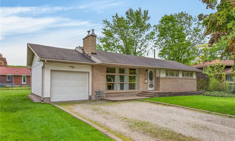 31 Larchwood Drive