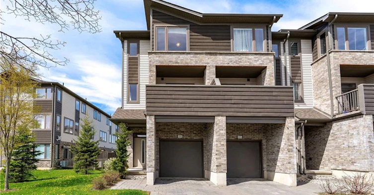 2060 Meadowgate Boulevard, London, ON, N6M 0H5
