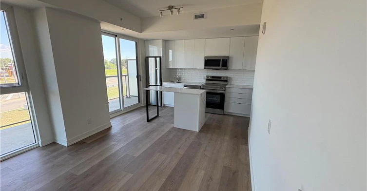 307-33 Erie Avenue, Brantford, ON, N3S 2E7 - 2