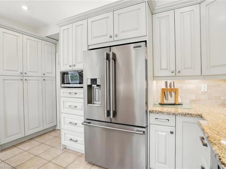 156 Valmont Street, Hamilton, ON, L9G 4Z9 - 12