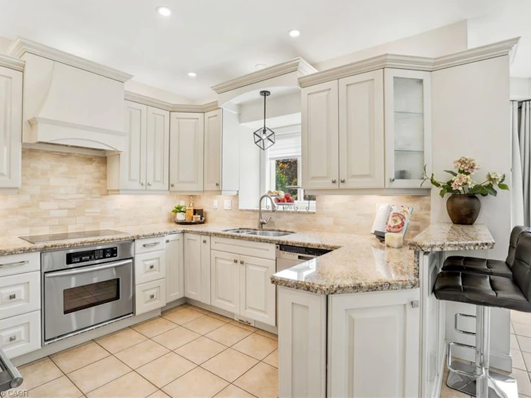 156 Valmont Street, Hamilton, ON, L9G 4Z9 - 10
