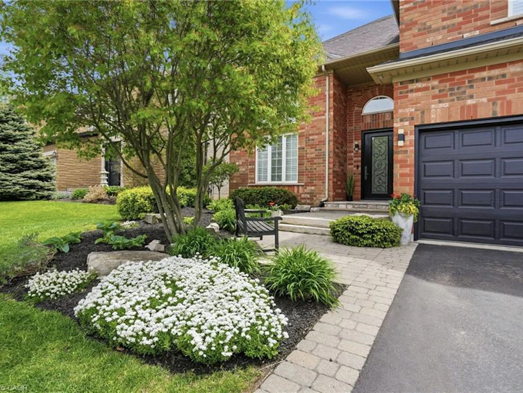 156 Valmont Street, Hamilton, ON, L9G 4Z9 - 3