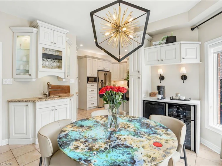 156 Valmont Street, Hamilton, ON, L9G 4Z9 - 16