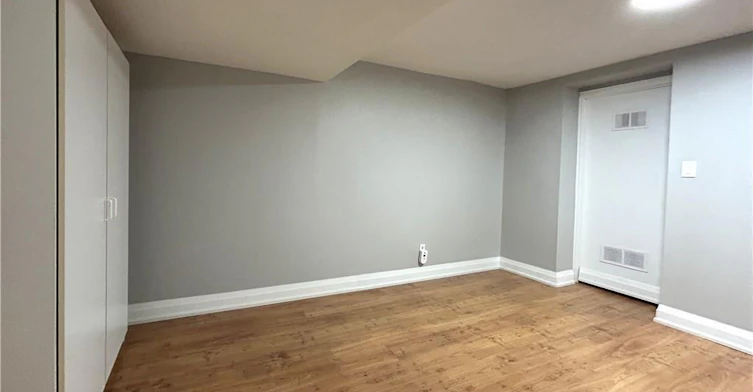 LOWER-4258 Longmoor Avenue, Burlington, ON, L7L 4Z9 - 14