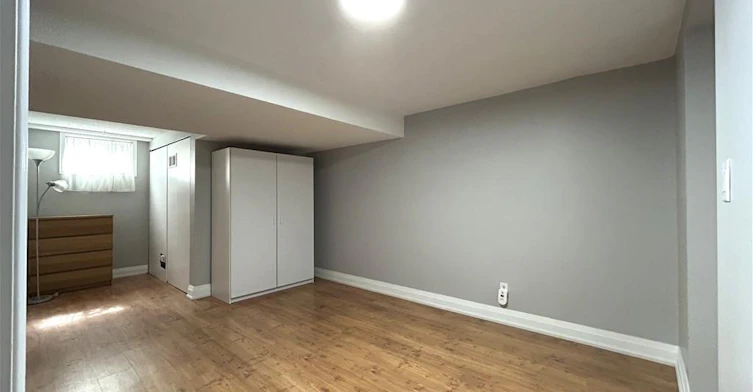 LOWER-4258 Longmoor Avenue, Burlington, ON, L7L 4Z9 - 13