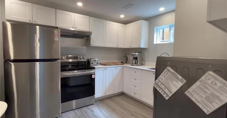 LOWER-4258 Longmoor Avenue, Burlington, ON, L7L 4Z9 - 5