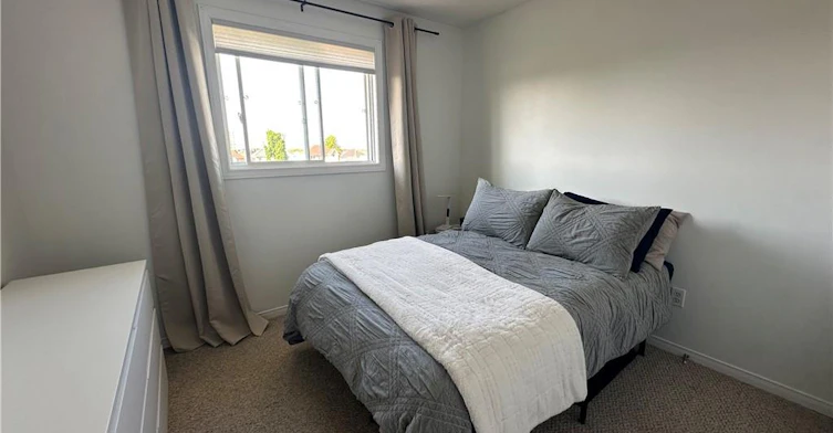 33 Vineberg Drive, Hamilton, ON, L9B 2P6 - 12