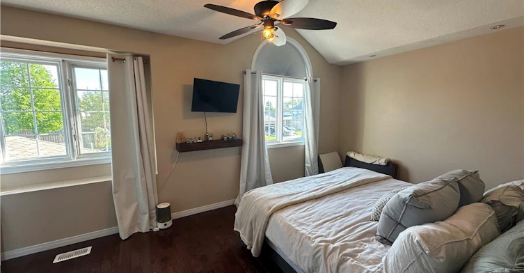 33 Vineberg Drive, Hamilton, ON, L9B 2P6 - 8