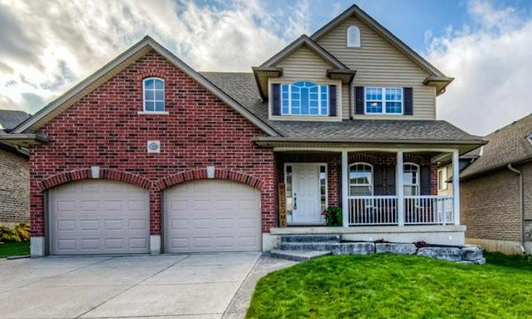 455 Alan Crescent
