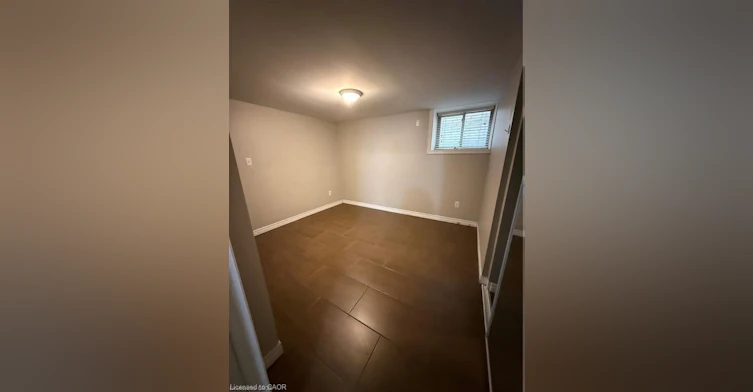 7-947 Main Street E, Hamilton, ON, L8M 1M9 - 4