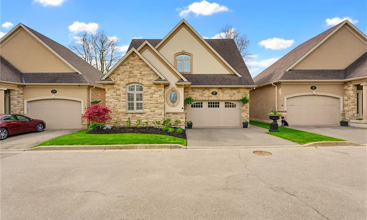 9-68 Fairview Drive