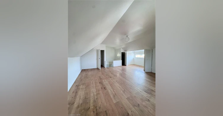 10 Fairleigh Avenue N, Hamilton, ON, L8L 6H2 - 4