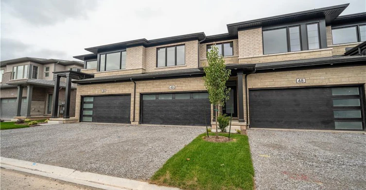 49-4552 Portage Road, Niagara Falls, ON, L2E 6A8 - 2