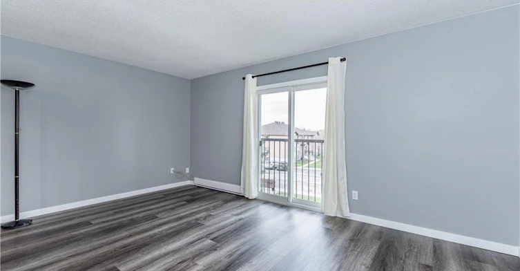 8-331 Northlake Drive, Waterloo, ON, N2V 1Z1 - 7