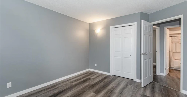 8-331 Northlake Drive, Waterloo, ON, N2V 1Z1 - 12