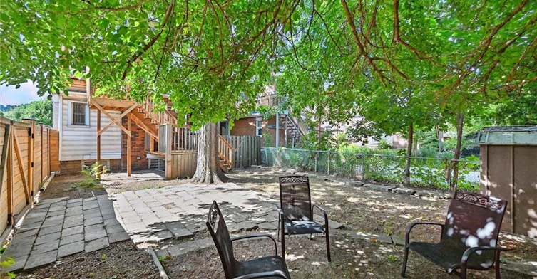 2-1047 Main Street E, Hamilton, ON, L8M 1N5 - 16