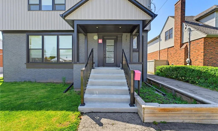 91 First Street N