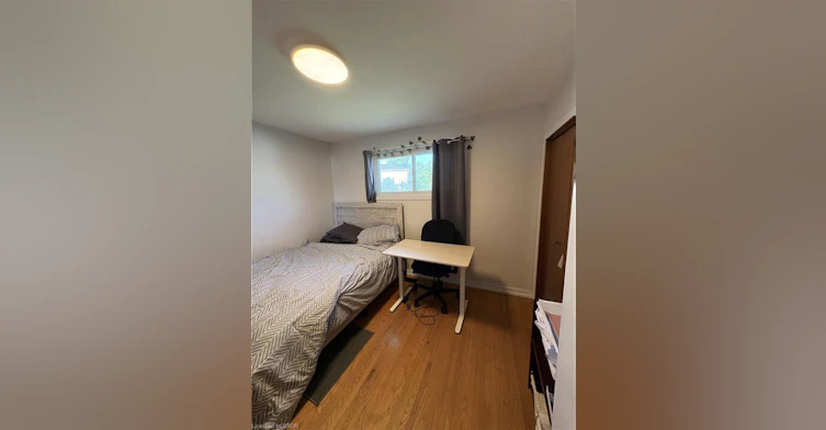 UPPER-15 Champlain Avenue, Hamilton, ON, L8G 2H5 - 9