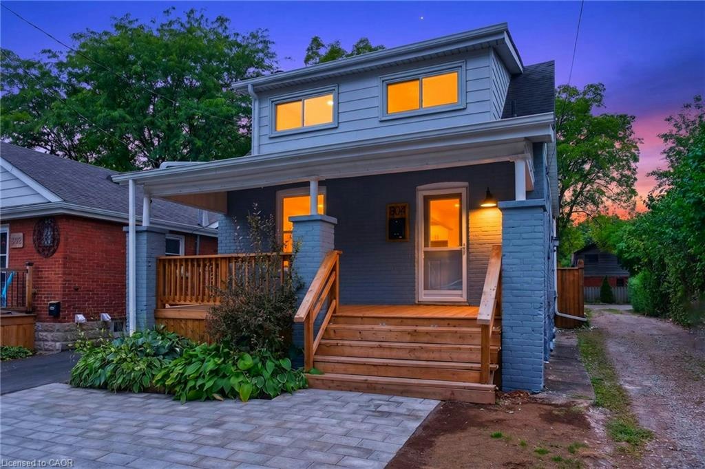 304 Park Street, Hamilton, ON, L9H 1Y9