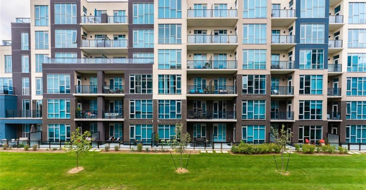 213-10 Concord Place, Grimsby, ON, L3M 0G6 - 23