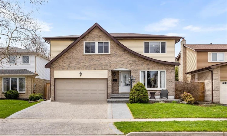 2474 Cavendish Drive