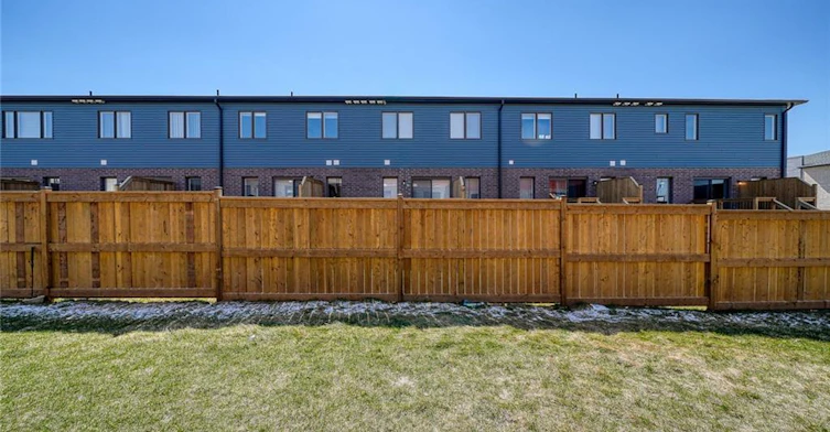 95 Queensbrook Crescent, Cambridge, ON, N1S 0E4 - 4