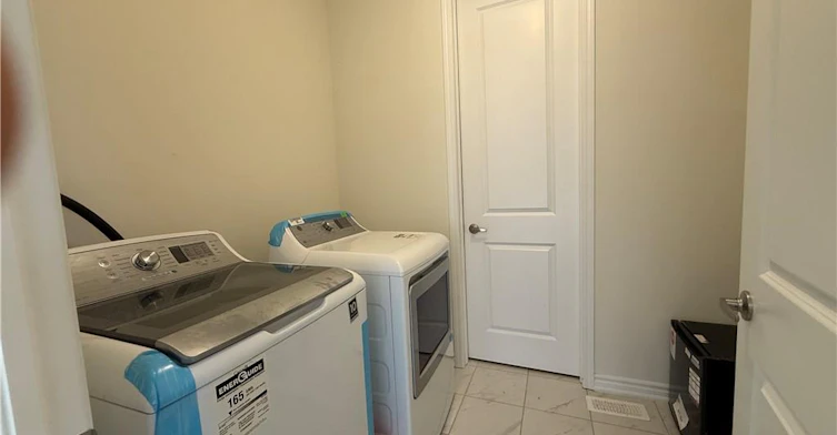 18 Dolucci Crescent, Brampton, ON, L7A 5E9 - 19