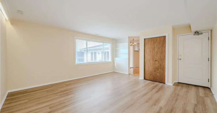 203-22 Mill Street S, Hamilton, ON, L0R 2H0 - 4