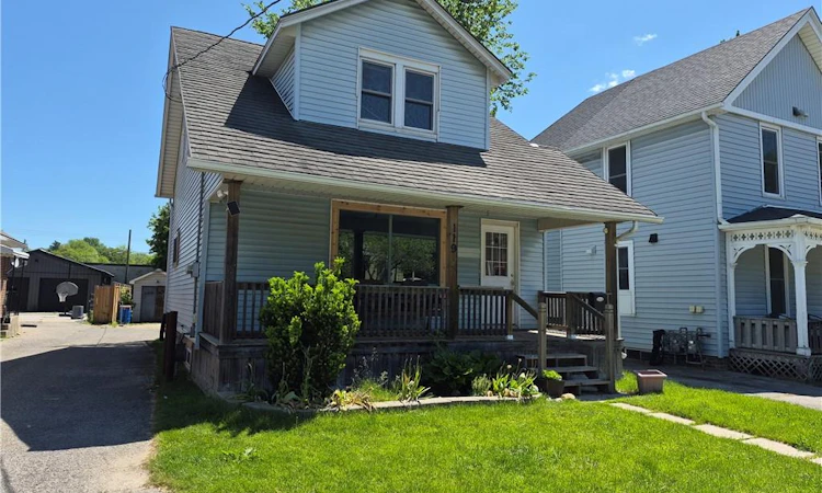 119 Norfolk Street S