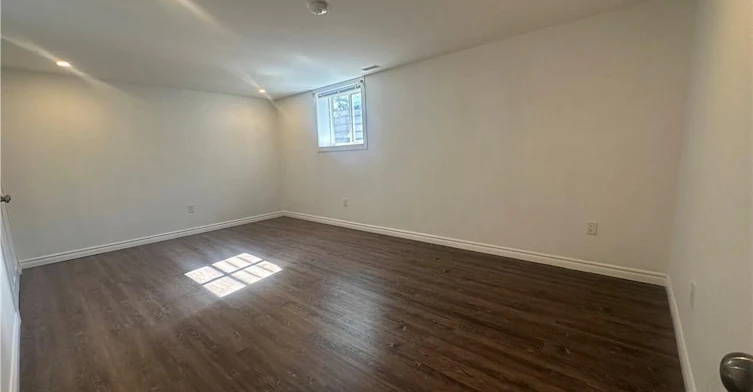 lower-7 Currie Street, Hamilton, ON, L8T 3M6 - 5