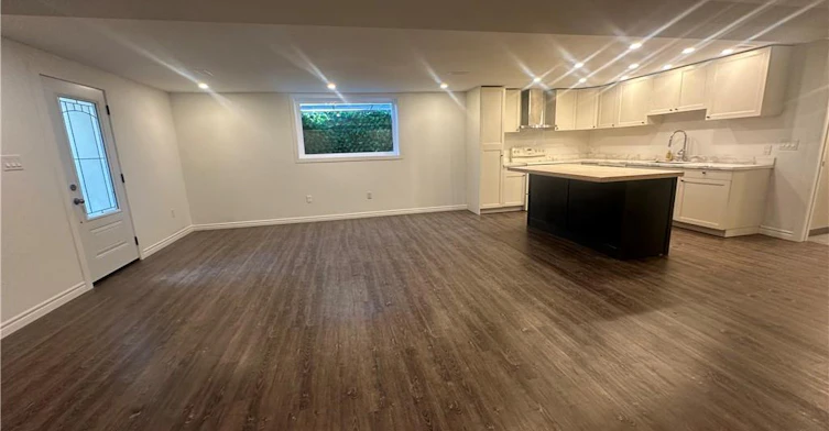 lower-7 Currie Street, Hamilton, ON, L8T 3M6 - 2