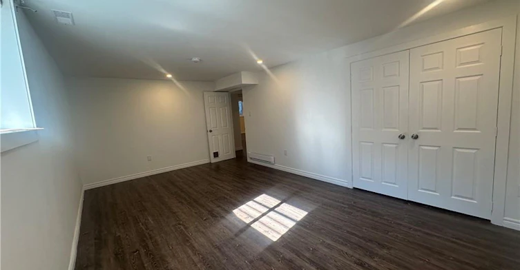 lower-7 Currie Street, Hamilton, ON, L8T 3M6 - 6