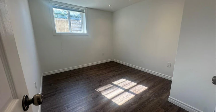 lower-7 Currie Street, Hamilton, ON, L8T 3M6 - 9