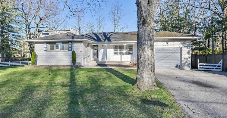 112 Academy Street, Hamilton, ON, L9G 2Y1 - 3