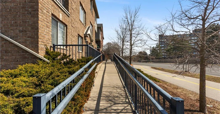 20-950 Highland Road W, Kitchener, ON, N2N 0A5 - 3