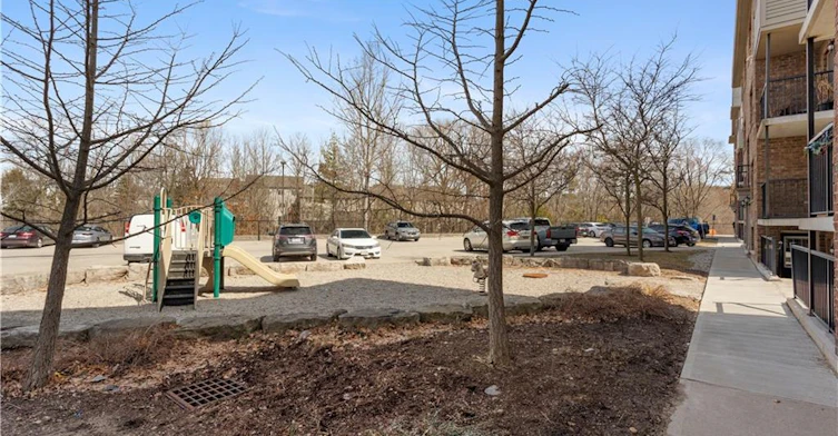 20-950 Highland Road W, Kitchener, ON, N2N 0A5 - 36